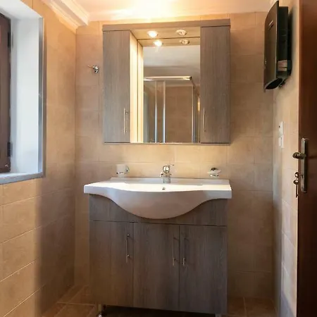 Vila Relax In Mainalo *