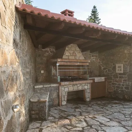 Relax In Mainalo Radhos