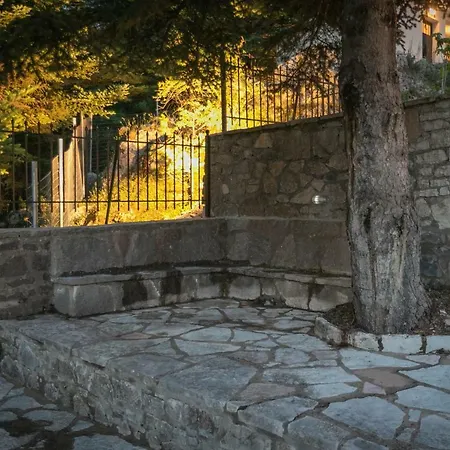 Relax In Mainalo * Radhos