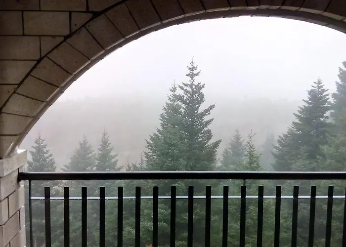 Relax In Mainalo Radhos