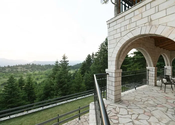 Relax In Mainalo Villa