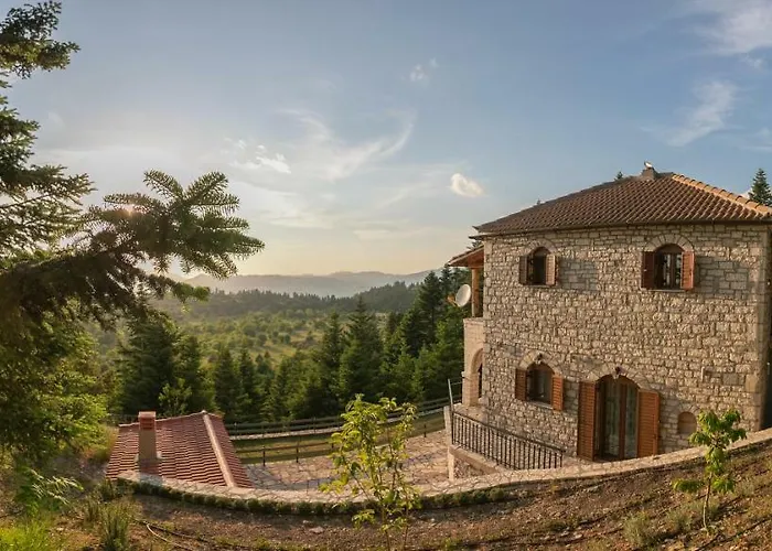 Relax In Mainalo Villa Radhos