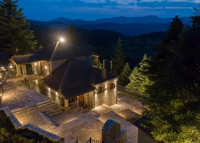 Relax In Mainalo Villa